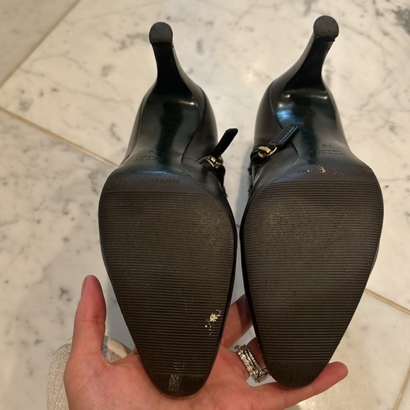 Gucci Ankle Booties size 7B good condition. - Picture 4 of 6